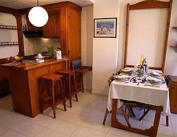 Acuasol Lägenhetshotell 4*