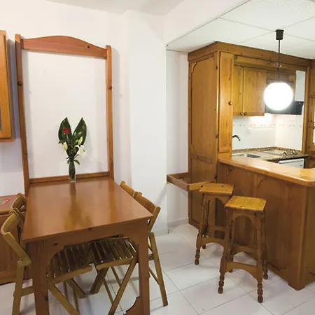 Aparthotel Acuasol 4*
